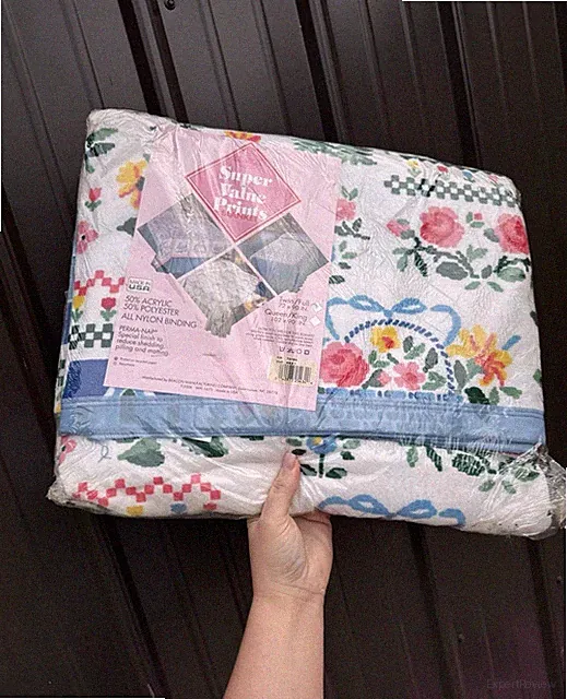 Beacon Super Value Prints Floral Blanket Queen/King 102x90 Acrylic Polyester