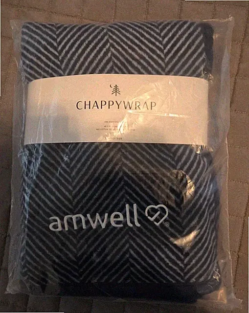 Chappywrap Midi size 40 X 60" Reversible Blanket (58% Cotton, 35% Acrylic)