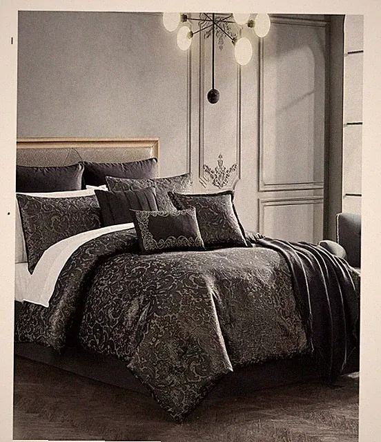 Hallmart Collectibles Daleena 14- Pc .Damask Jacquard King Comforter Set