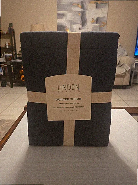 New Linden Street Quilted Throw 60" x 50" Very Nice Soft Warm